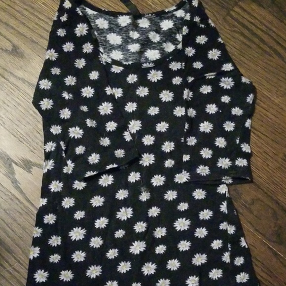 B Jewel Tops - Daisy top B Jewel Tops - Daisy top